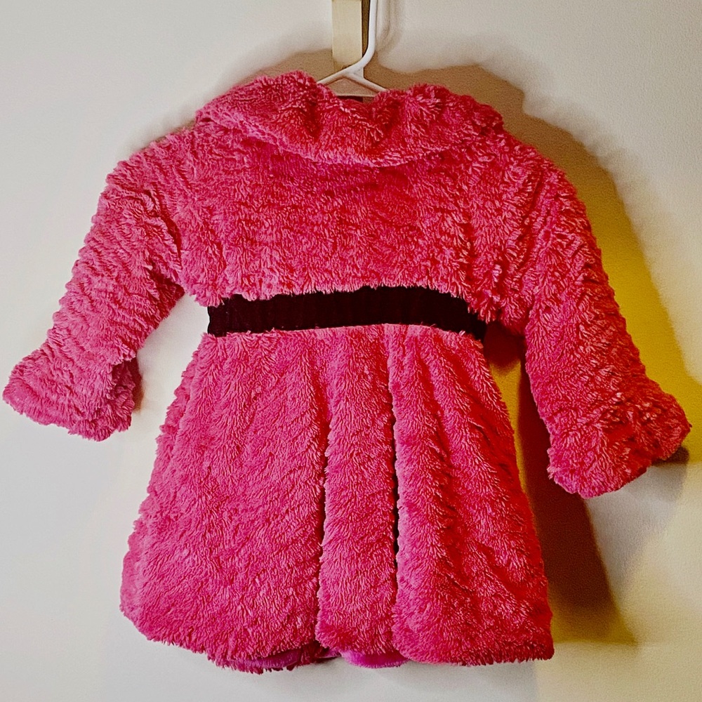 American Widgeon Pink Faux Fur Coat - Picture 6 of 6